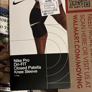 Nike Black and White Knee Sleeve